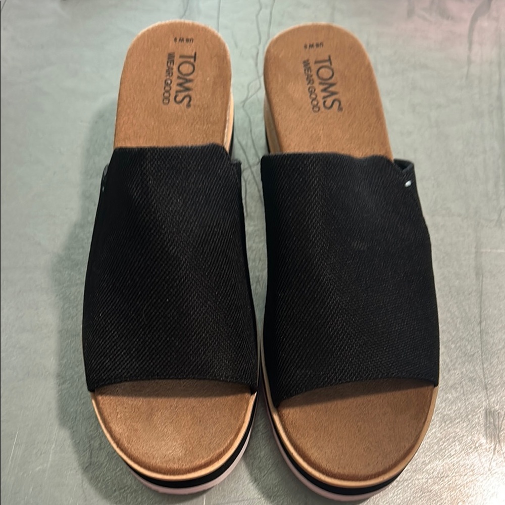 Toms Black Slide Mules with Tan Footbed